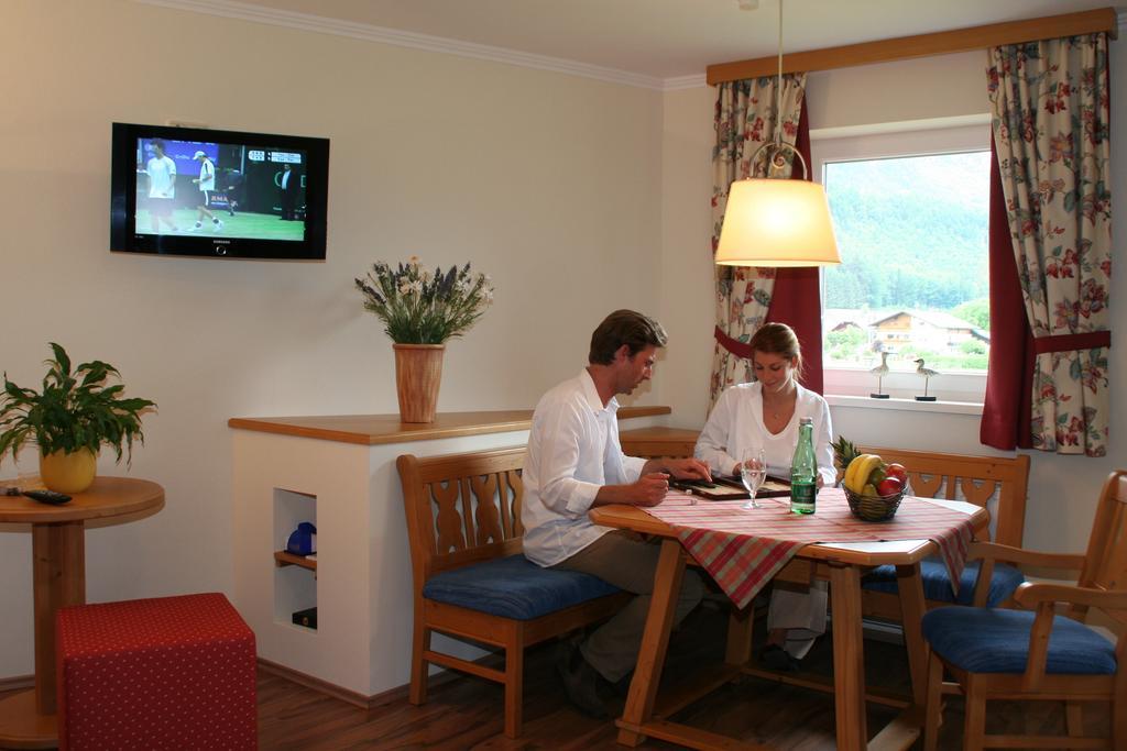 Hotel Gasthof Wiesenhof Strobl Pokoj fotografie